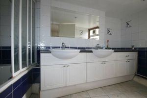 Photo 15- click for photo gallery